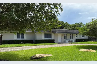 17071 SW 85th Ave, Palmetto Bay, FL 33157 - Photo 2