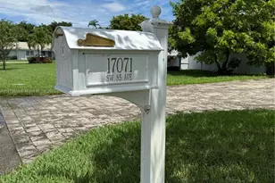 17071 SW 85th Ave, Palmetto Bay, FL 33157 - Photo 4