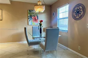 2042 Newcastle C, Boca Raton, FL 33434 - Photo 4