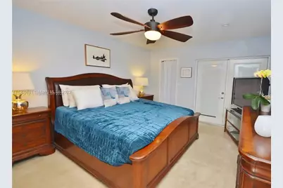 15915 Kingsmoor Way #15915, Miami Lakes, FL 33014 - Photo 8