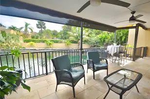 15915 Kingsmoor Way, Miami Lakes, FL 33014 - Photo 10