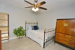 15915 Kingsmoor Way, Miami Lakes, FL 33014 - Photo 6