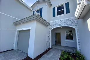 2609 SE 11th St, Homestead, FL 33035 - Photo 2