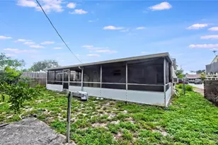 410 NW 52nd St, Oakland Park, FL 33309 - Photo 20