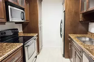 7121 Miami Lakes Dr, Miami Lakes, FL 33014 - Photo 2