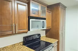 7121 Miami Lakes Dr, Miami Lakes, FL 33014 - Photo 20