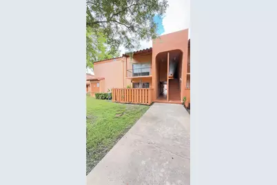 7121 Miami Lakes Dr #Q8, Miami Lakes, FL 33014 - Photo 1