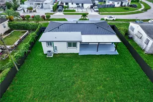 1011 NW 89th St, Miami, FL 33150 - Photo 54