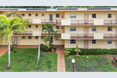 300 Berkley Rd #107, Hollywood, FL 33024 - Photo 48