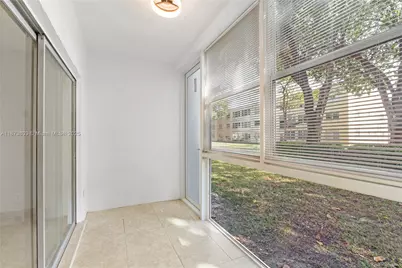 300 Berkley Rd #107, Hollywood, FL 33024 - Photo 20