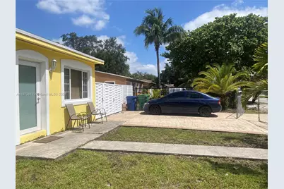 10440 NW 28th Ct, Miami, FL 33147 - Photo 6