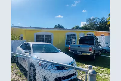 10440 NW 28th Ct, Miami, FL 33147 - Photo 24