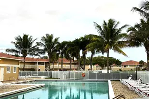 824 Twin Lakes Dr, Coral Springs, FL 33071 - Photo 18