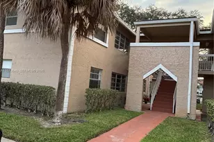 824 Twin Lakes Dr, Coral Springs, FL 33071 - Photo 2