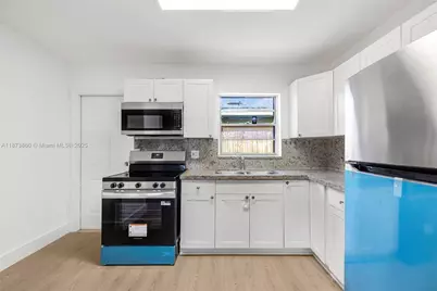 2033 Dewey St, Hollywood, FL 33020 - Photo 26