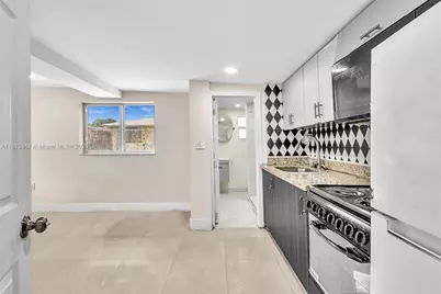 921 NW 110th St #1, Miami, FL 33168 - Photo 8
