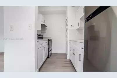 720 NW 4th Ave #4, Fort Lauderdale, FL 33311 - Photo 2