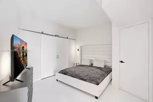 851 NE 1st Ave, Miami, FL 33132 - Photo 32