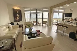 20191 E Country Club Dr, Aventura, FL 33180 - Photo 2