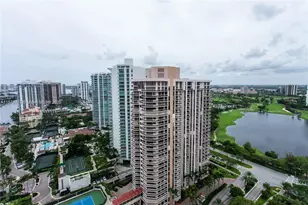 20191 E Country Club Dr, Aventura, FL 33180 - Photo 18