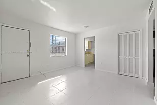 10305 SW 40th St, Miami, FL 33165 - Photo 2