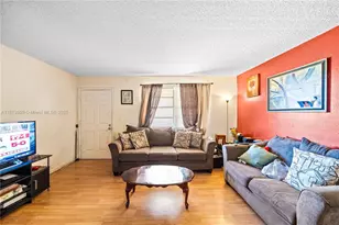 301 NW 177th St, Miami Gardens, FL 33169 - Photo 2