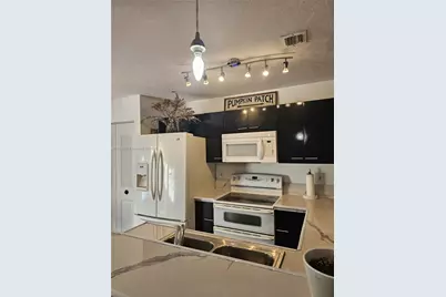 126 Hidden Ct Rd #27-D, Hollywood, FL 33023 - Photo 6