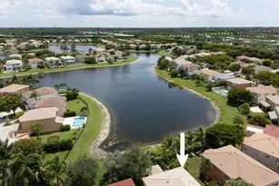 9770 Scribner Ln, Wellington, FL 33414 - Photo 4