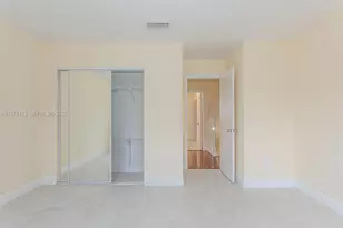 5698 W 25th Ct, Hialeah, FL 33016 - Photo 20