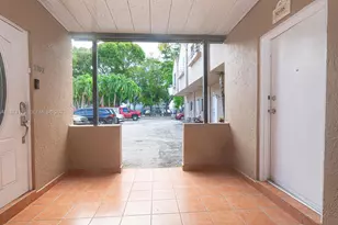 5698 W 25th Ct, Hialeah, FL 33016 - Photo 28