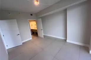 16385 Biscayne Blvd, North Miami Beach, FL 33160 - Photo 20