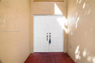 239 Mahogany Terrace, Davie, FL 33325 - Photo 2