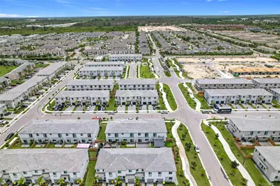 716 SE 14th St, Homestead, FL 33034 - Photo 4