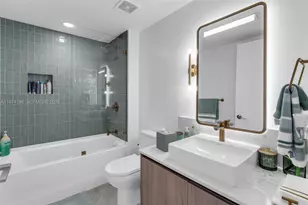 159 NE 6th St, Miami, FL 33132 - Photo 20