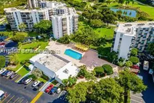 20400 W Country Club Dr, Aventura, FL 33180 - Photo 50