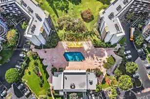 20400 W Country Club Dr, Aventura, FL 33180 - Photo 48