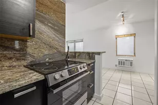 641 Espanola Way, Miami Beach, FL 33139 - Photo 8