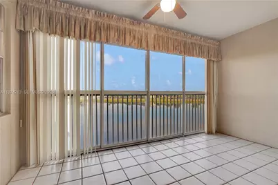 13001 SW 11th Ct #401A, Pembroke Pines, FL 33027 - Photo 12
