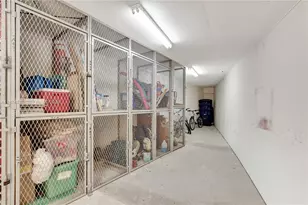 13001 SW 11th Ct, Pembroke Pines, FL 33027 - Photo 30