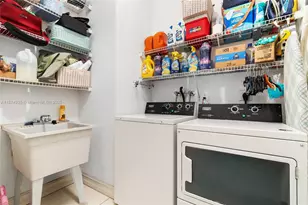 7841 NW 169th Terrace, Miami Lakes, FL 33016 - Photo 36