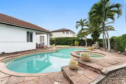 7841 NW 169th Ter, Miami Lakes, FL 33016 - Photo 42