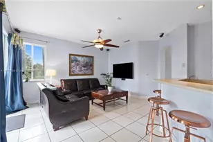 7841 NW 169th Terrace, Miami Lakes, FL 33016 - Photo 12