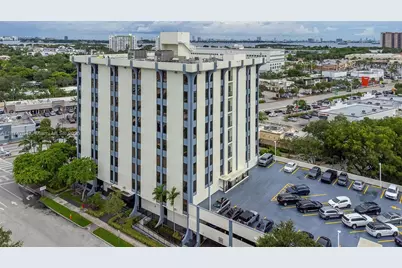 12550 Biscayne Blvd #505, North Miami, FL 33181 - Photo 38