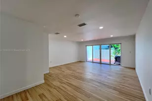 8111 SW 81st Pl, Miami, FL 33143 - Photo 16