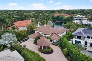 277 Veleros Ct, Coral Gables, FL 33143 - Photo 2