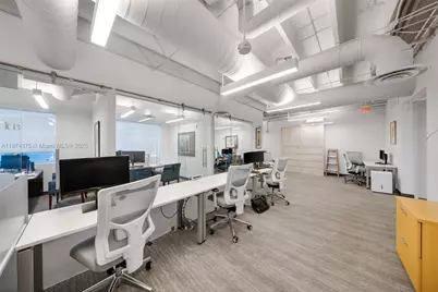 4725 SW 8th St, Miami, FL 33134 - Photo 14