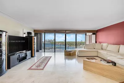 3 Grove Isle Dr #C1108, Miami, FL 33133 - Photo 4