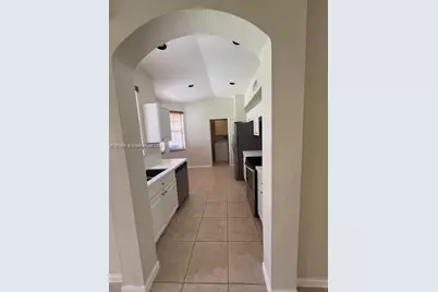 2614 SW 188th Ave, Miramar, FL 33029 - Photo 10