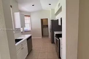 2614 SW 188th Ave, Miramar, FL 33029 - Photo 10