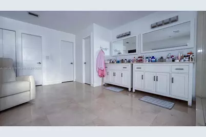 350 NW 124th Ave, Miami, FL 33182 - Photo 30